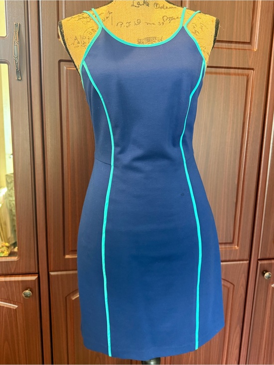Trina Turk Dresses & Skirts - Trina Turk Navy Dress with Turquoise Trim